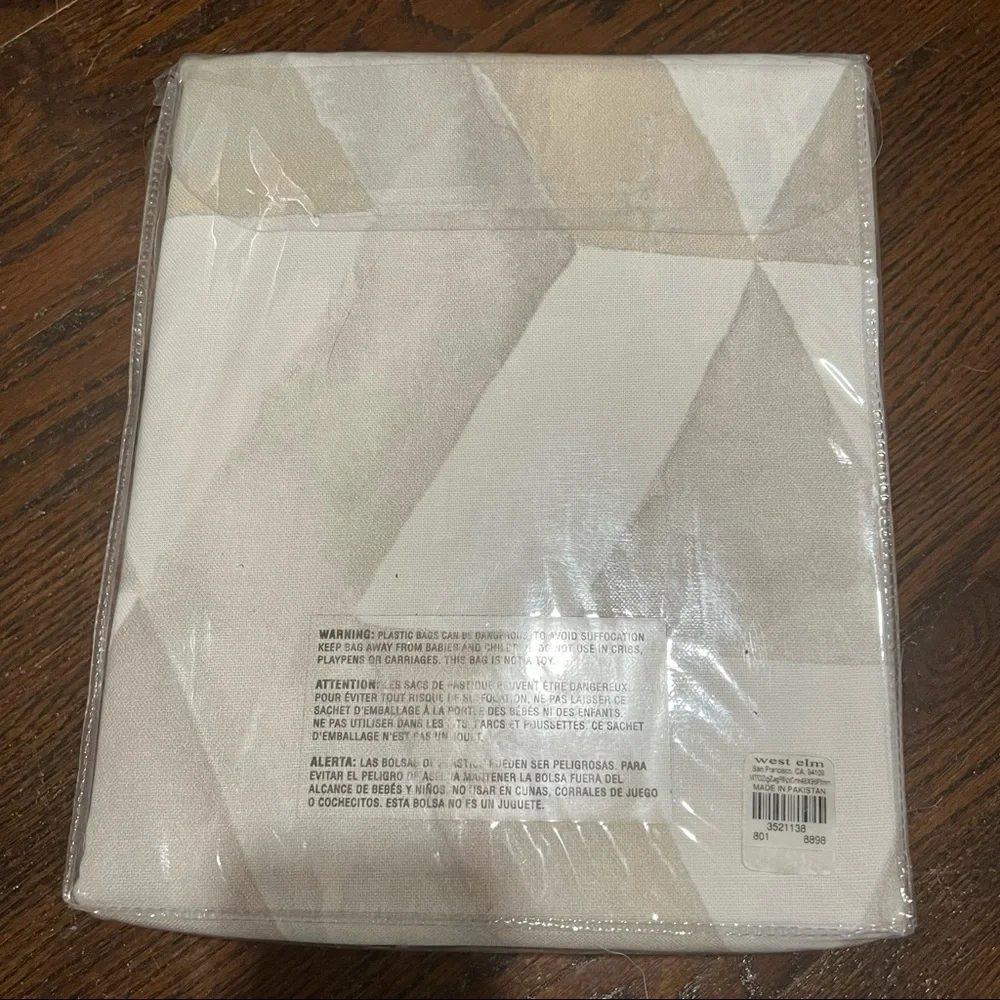West Elm Cotton Canvas Zigzag Reflection Curtain,2 panels, platinum,48”x…